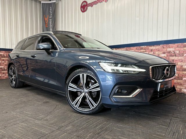 Volvo V60 2.0 D4 Inscription Pro Estate Euro KM19SSV Blue #4