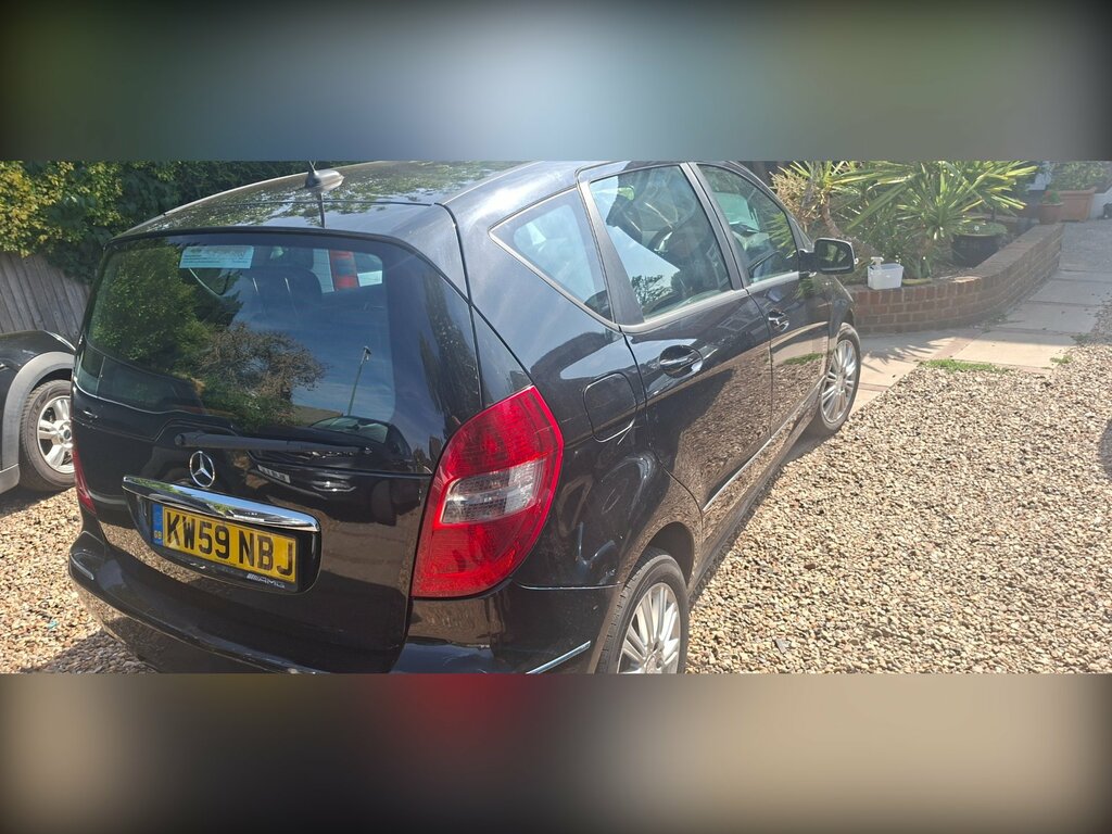 Mercedes-Benz A Class 1.5 A160 Classic Se Cvt Silver #4