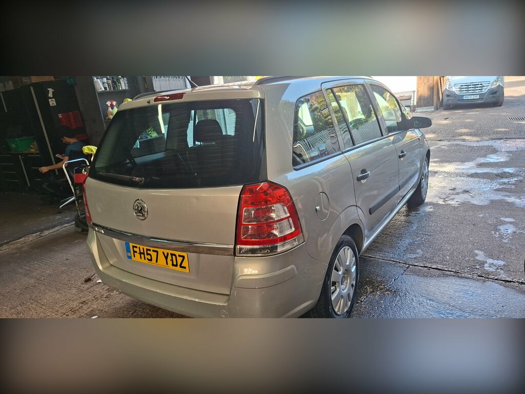 Vauxhall Zafira Mpv 1.6 Exclusiv Euro 4 200808 Silver #7
