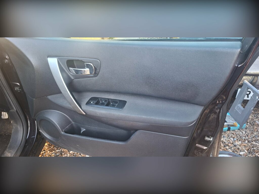 Nissan Qashqai 1.5 Dci N-tec 2Wd Black #8