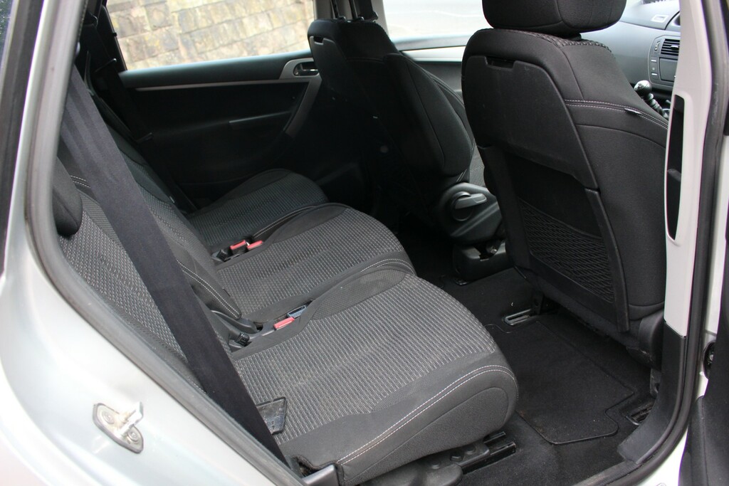 Citroen C4 Picasso Picasso 1.6 Hdi Vtr Red #21