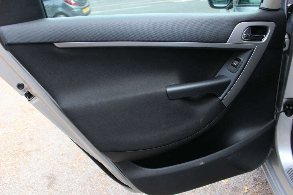 Citroen C4 Picasso Picasso 1.6 Hdi Vtr Red #16