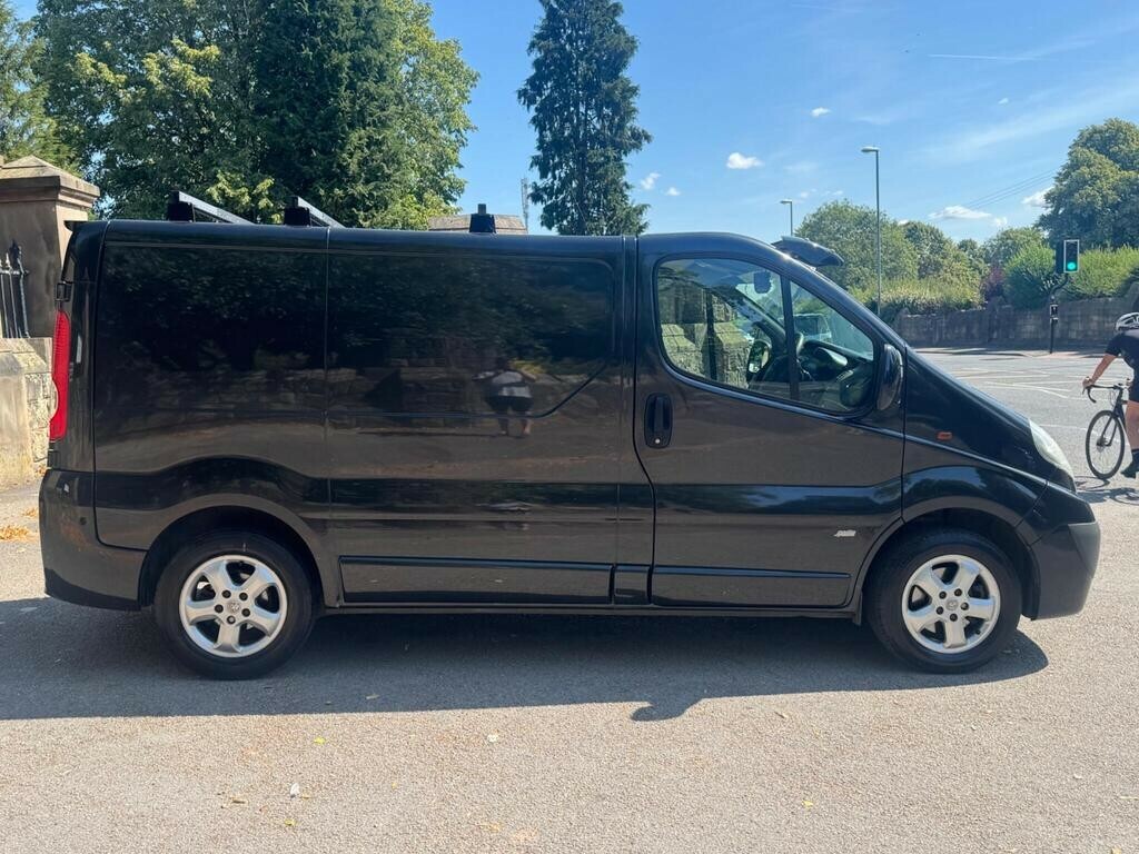 Vauxhall Vivaro 2.0 Cdti Sportive Black #2