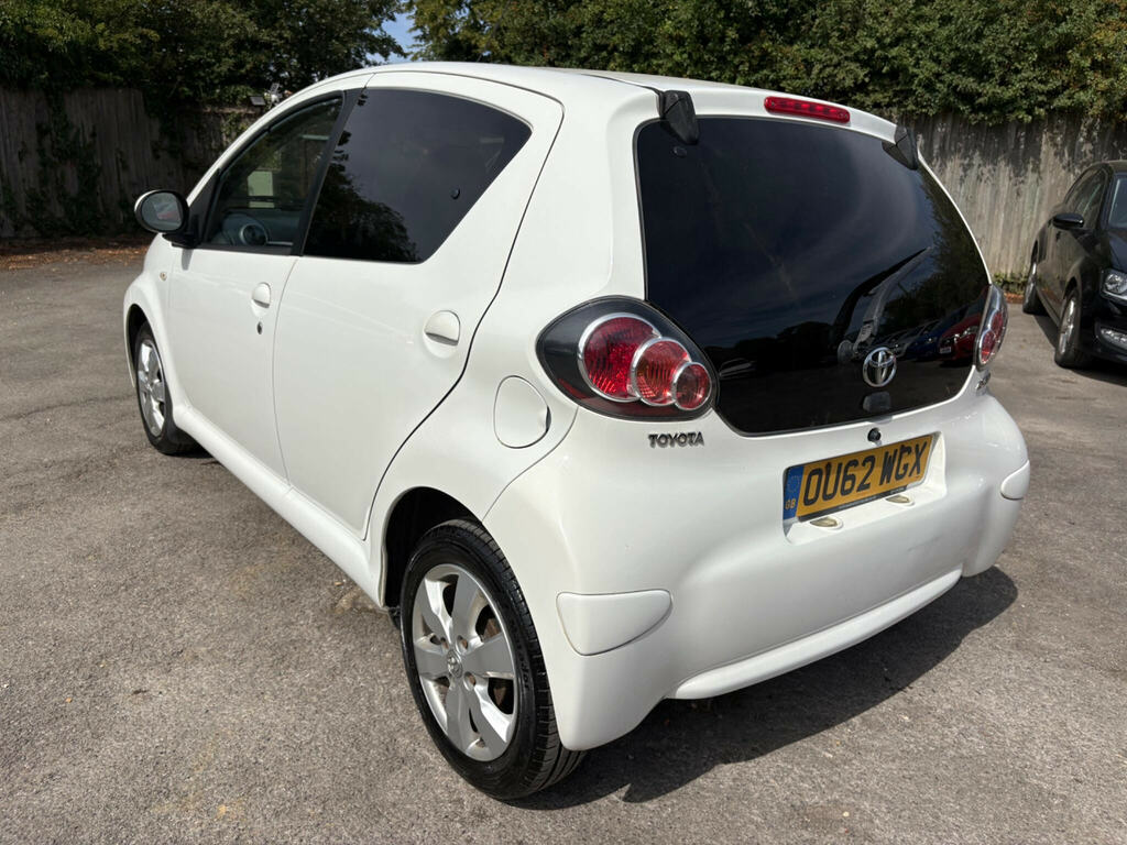 Toyota Aygo 1.0 Vvt-i Fire Euro 5 White #6