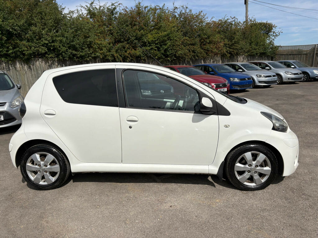 Toyota Aygo 1.0 Vvt-i Fire Euro 5 White #2
