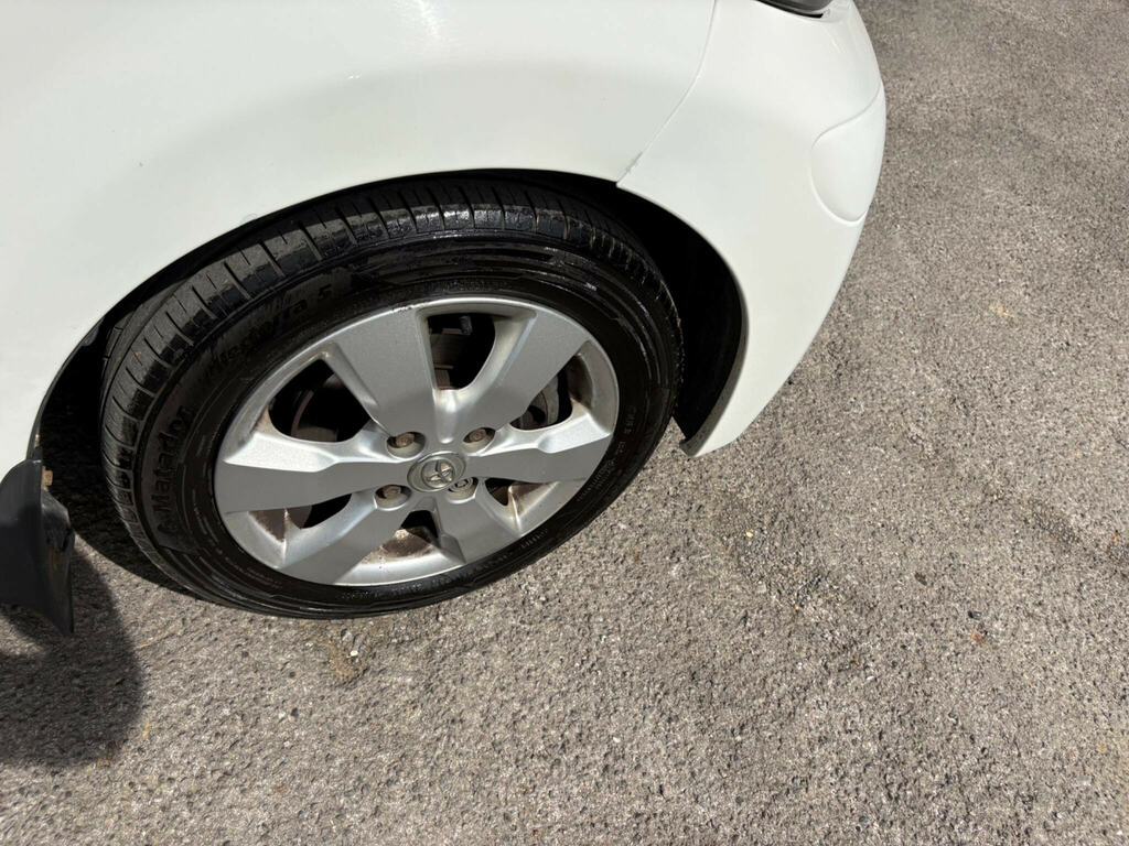 Toyota Aygo Vvt-i Ice Silver #19