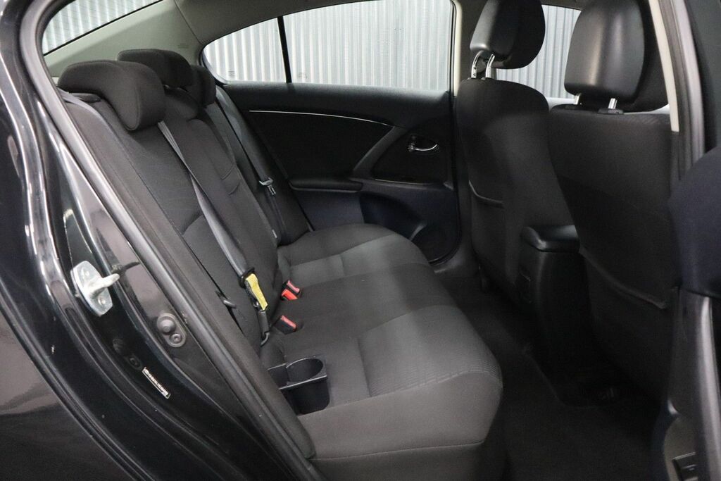Toyota Avensis D4d T2 Silver #19