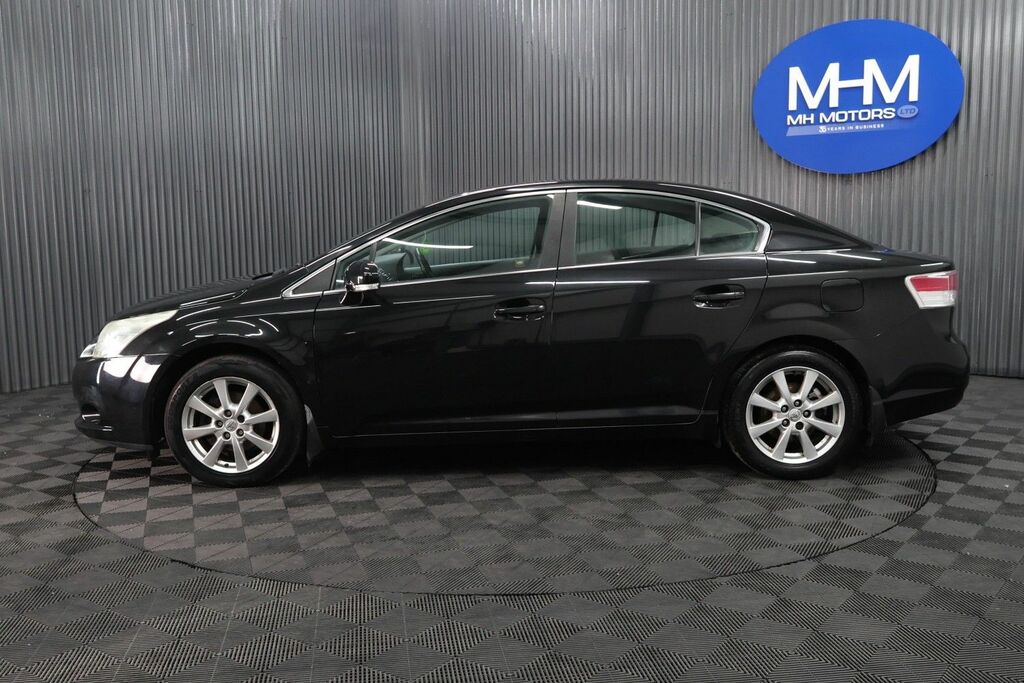 Toyota Avensis V-matic Tr Saloon Black #4