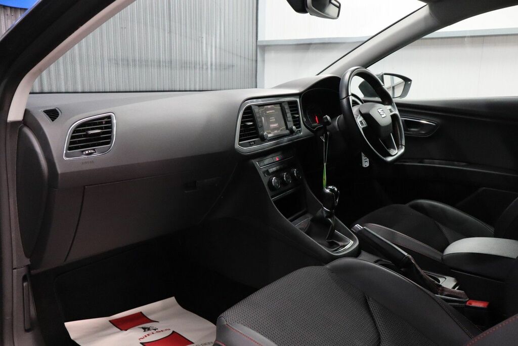 Seat Leon 2017 2.0 Tsi Cupra 300 Sport Coupe Manu Black #30
