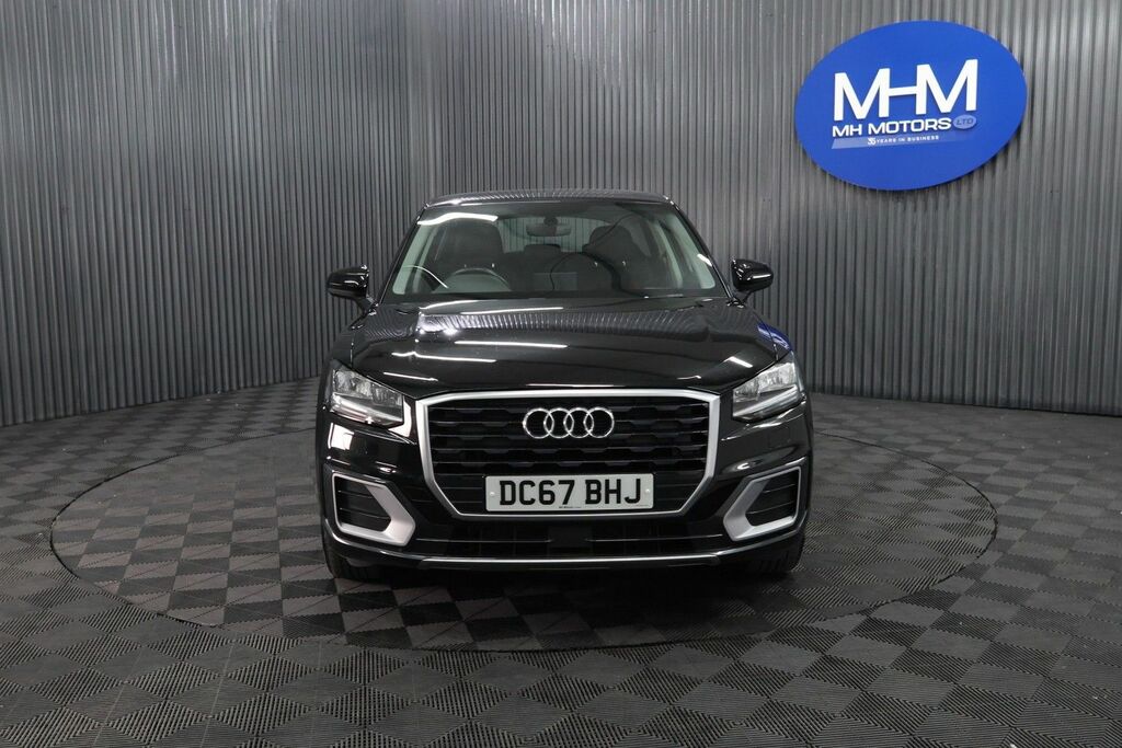 Audi Q2 Tdi Sport Suv Black #2