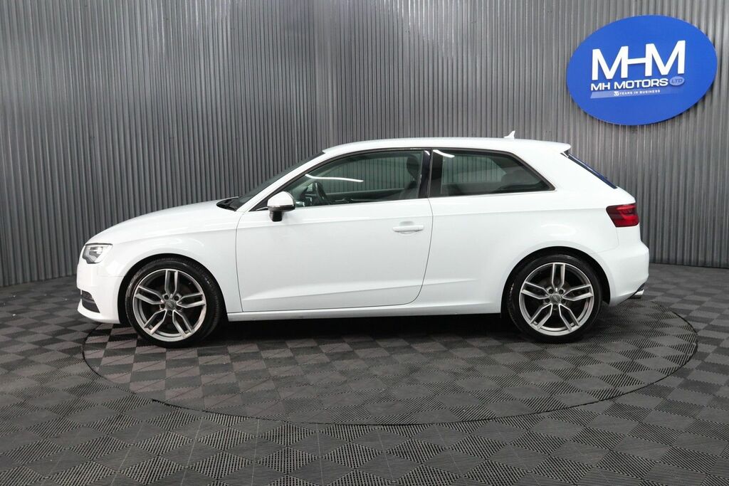Audi A3 Tdi Sport Hatchback White #4