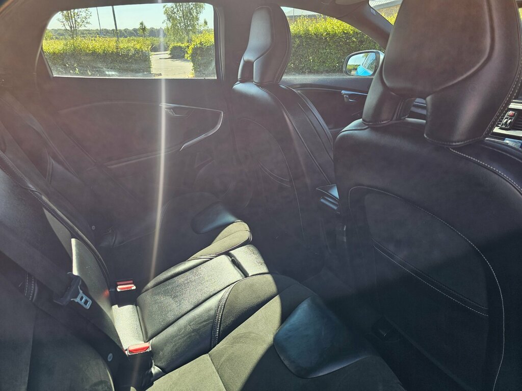 Volvo V40 2.0 D4 R-design Hatchback Euro 6 Blue #6