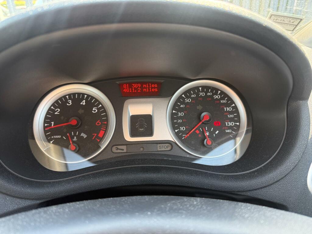 Renault Clio 1.2 Tce Dynamique Tomtom Euro 5 Silver #4