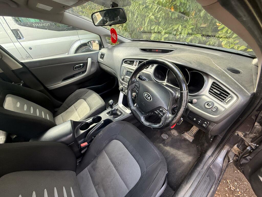 Kia Ceed 1.6 Crdi Ecodynamics 2 Euro 5 Ss Silver #2