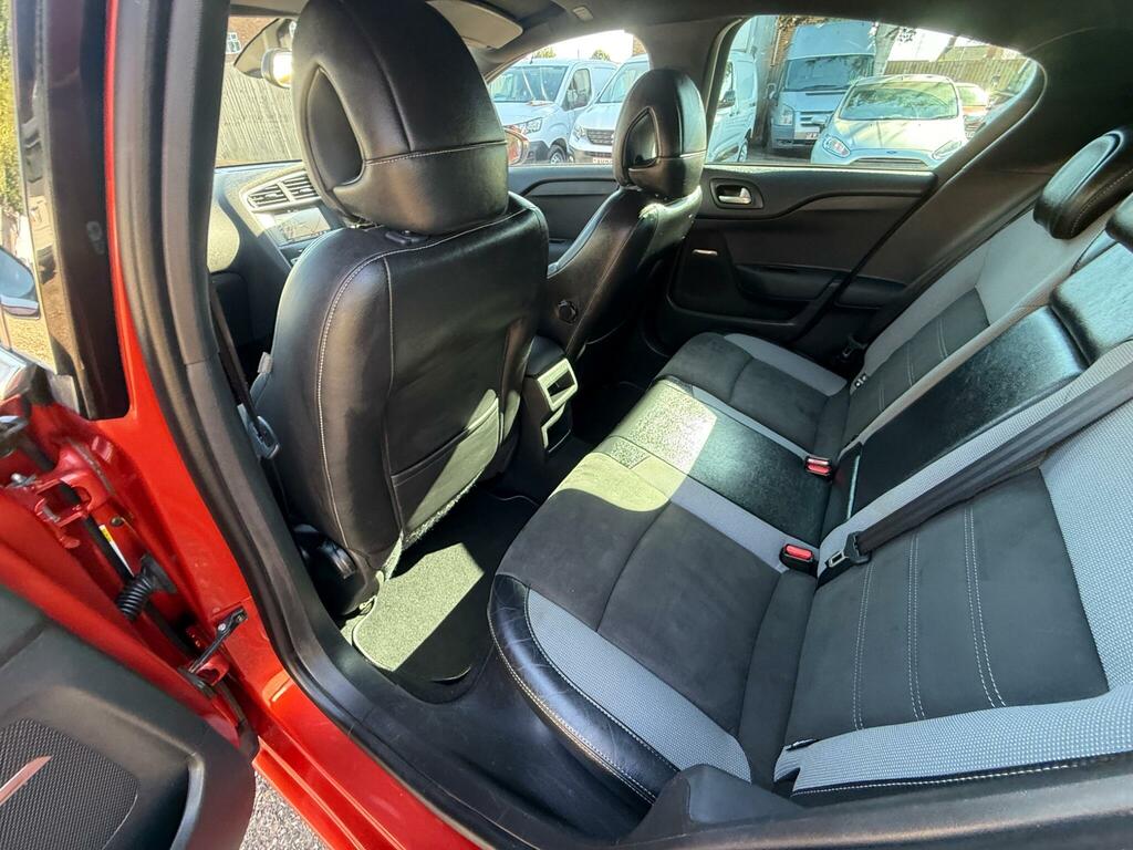 DS DS 4 Crossback Hatchback Orange #31