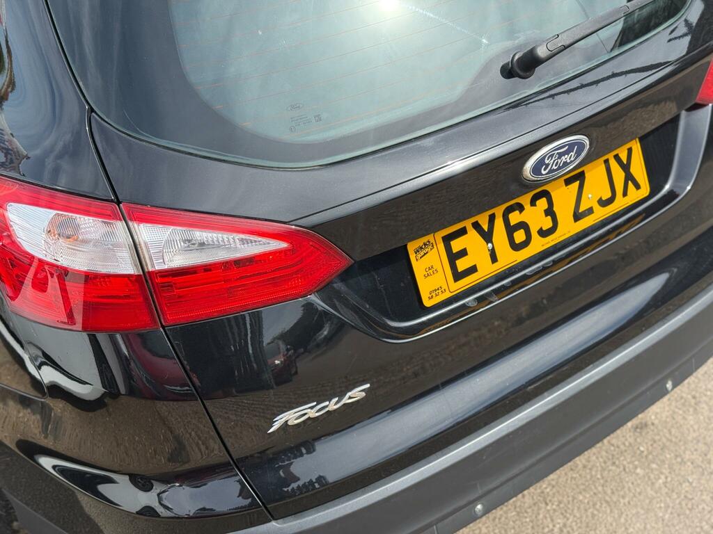 Ford Focus 1.6 Zetec Tdci Frozen White 113 Bhp White #3