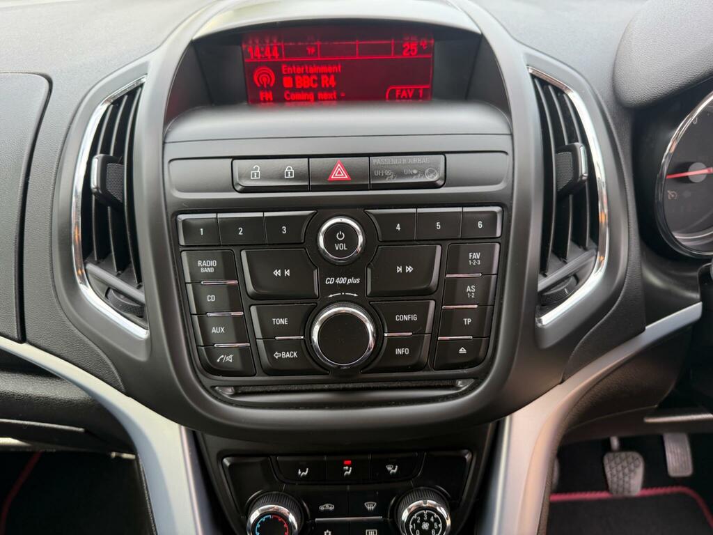 Vauxhall Zafira Tourer 1.8I Exclusiv Brown #17