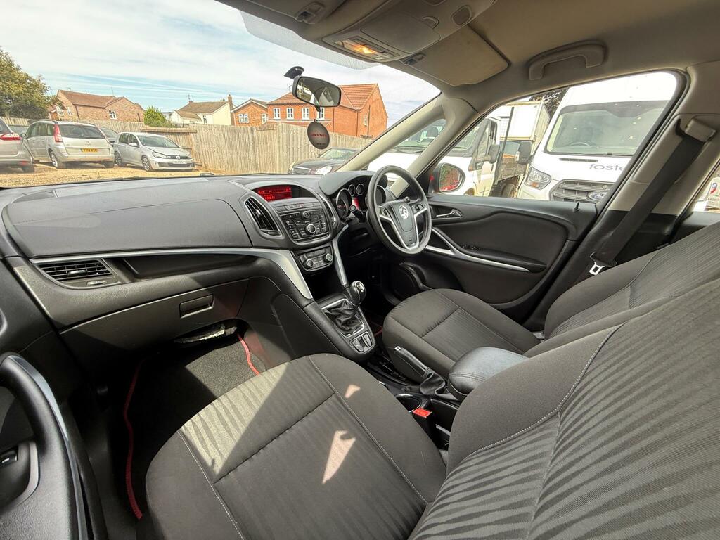 Vauxhall Zafira Tourer 1.8I Exclusiv Brown #38