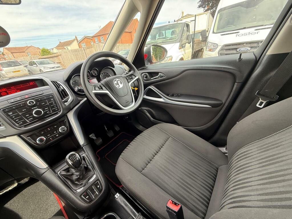 Vauxhall Zafira Tourer 1.8I Exclusiv Brown #43