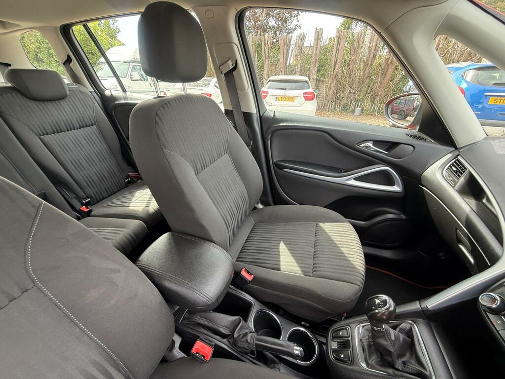 Vauxhall Zafira Tourer 1.8I Exclusiv Brown #25