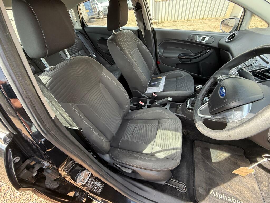 Ford Fiesta 1.6 Tdci Econetic Zetec Euro 5 Ss Black #3