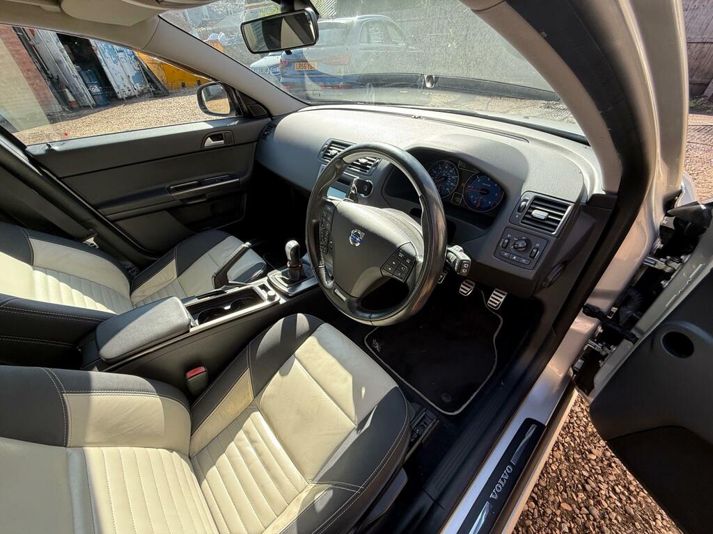 Volvo V50 1.6 D2 R-design Euro 5 Silver #2