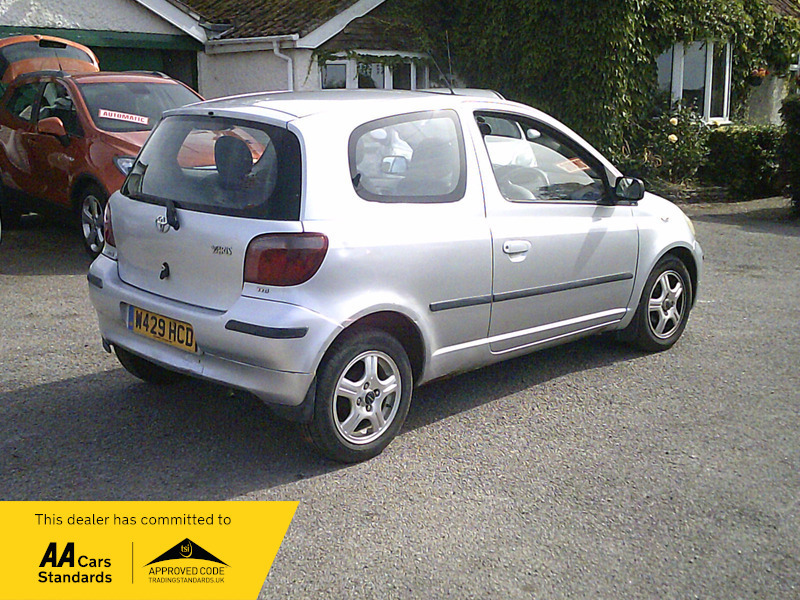 Toyota Yaris 1.3 Vvt-i 16V Cdx Silver #11