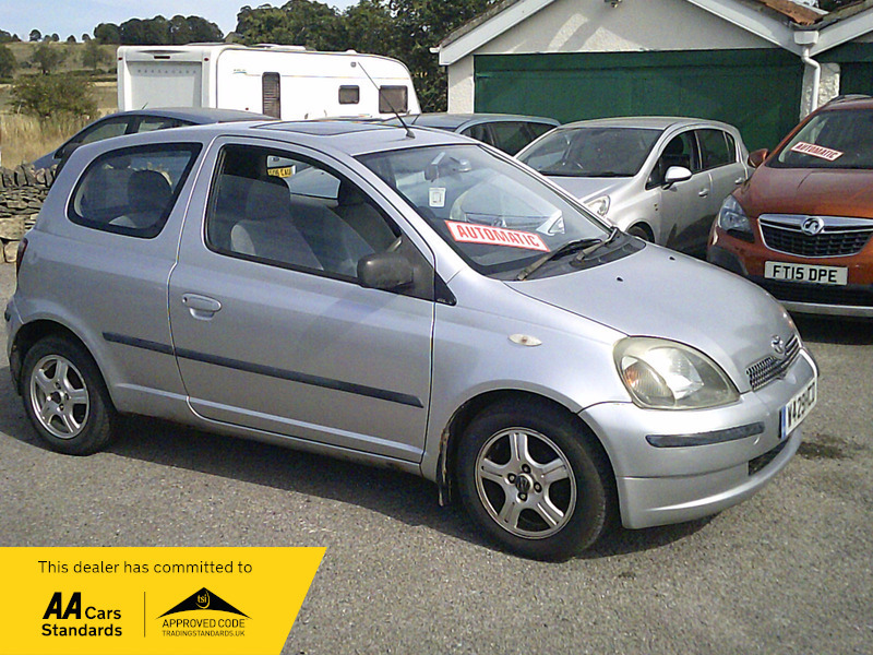 Toyota Yaris 1.3 Vvt-i 16V Cdx Silver #12