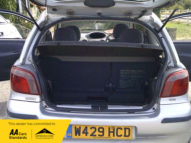 Toyota Yaris 1.3 Vvt-i 16V Cdx Silver #20
