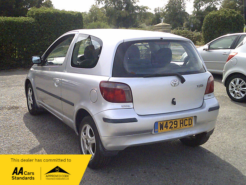 Toyota Yaris 1.3 Vvt-i 16V Cdx Silver #8
