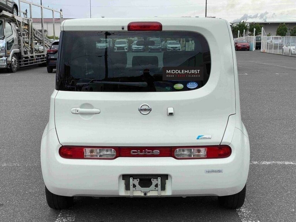 Nissan Cube 1.5 15X M Selection Cvt White #6