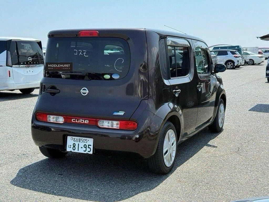Nissan Cube 1.5 15X Indigo Plus Plasma Brown #5