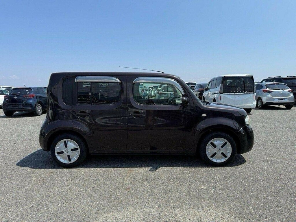 Nissan Cube 1.5 15X Indigo Plus Plasma Brown #6