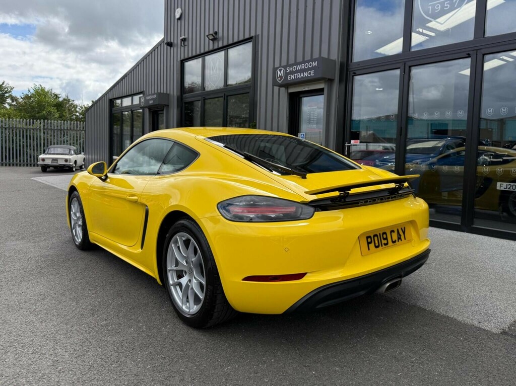 Porsche 718 Cayman Cayman T Pdk 2-Door Yellow #14