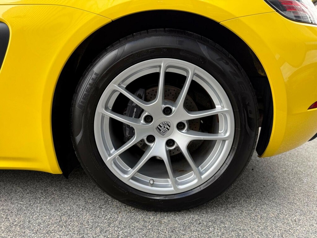 Porsche 718 Cayman Cayman T Pdk 2-Door Yellow #37