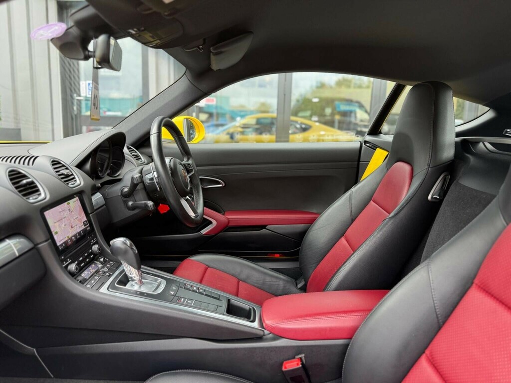 Porsche 718 Cayman Cayman T Pdk 2-Door Yellow #30