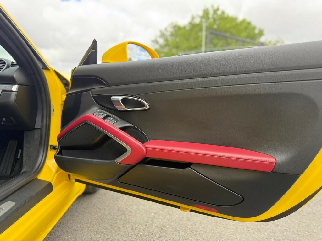 Porsche 718 Cayman Cayman T Pdk 2-Door Yellow #20