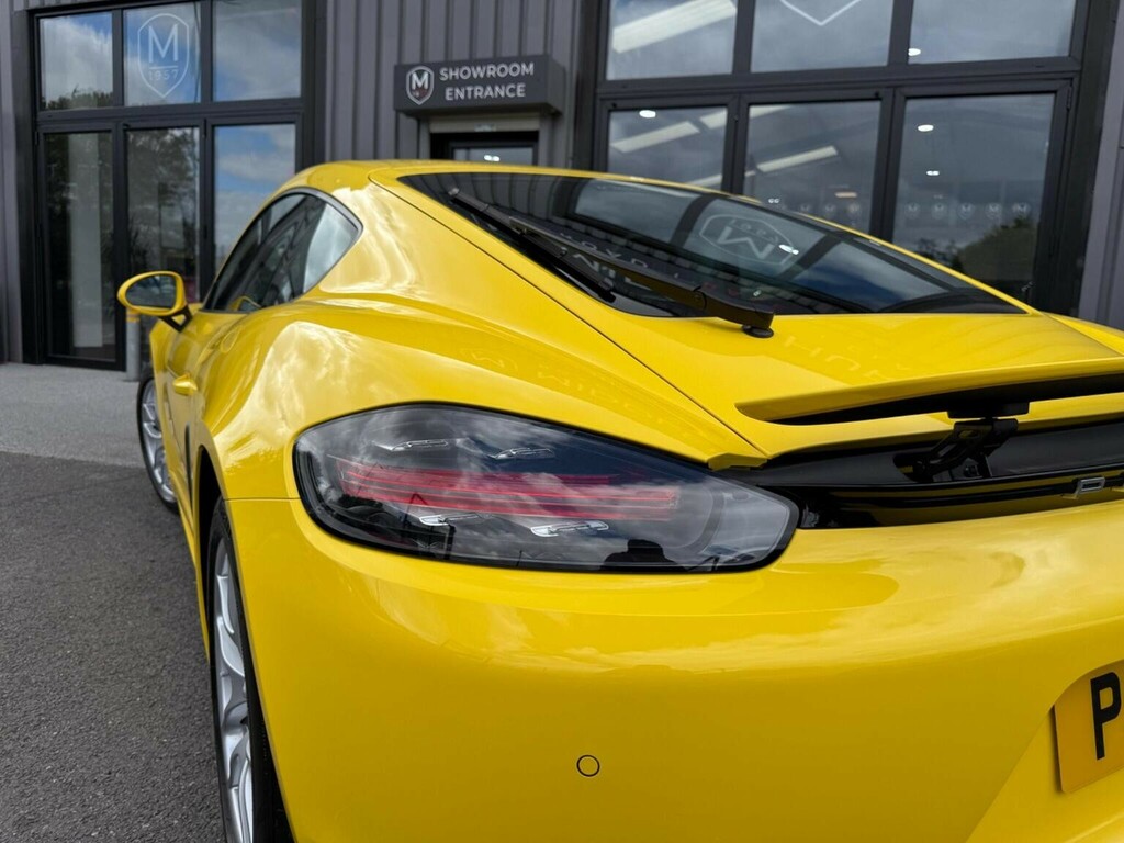 Porsche 718 Cayman Cayman T Pdk 2-Door Yellow #41