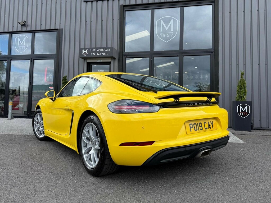 Porsche 718 Cayman Cayman T Pdk 2-Door Yellow #7