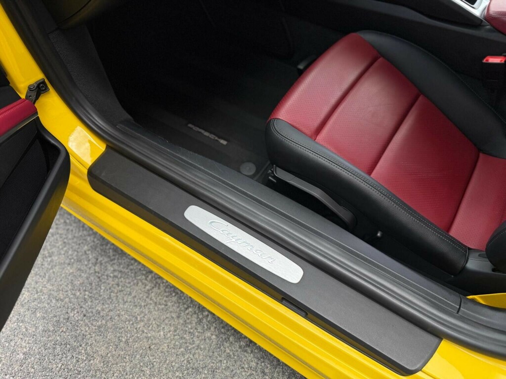 Porsche 718 Cayman Cayman T Pdk 2-Door Yellow #25