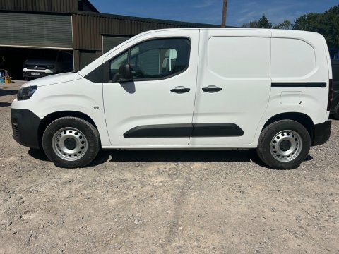 Citroen Berlingo 1.5 Bluehdi 1000 White #2