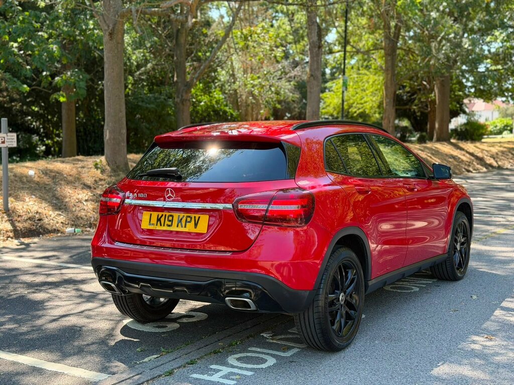 Mercedes-Benz GLA Class 1.6 Gla180 Urban Edition 7G-dct Euro 6 Ss Red #4