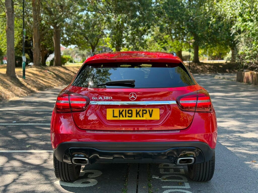 Mercedes-Benz GLA Class 1.6 Gla180 Urban Edition 7G-dct Euro 6 Ss Red #5
