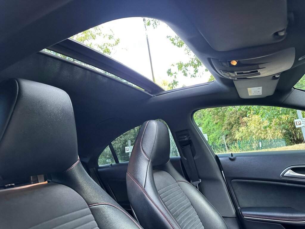 Mercedes-Benz CLA Class Cla 180 Sport White #24
