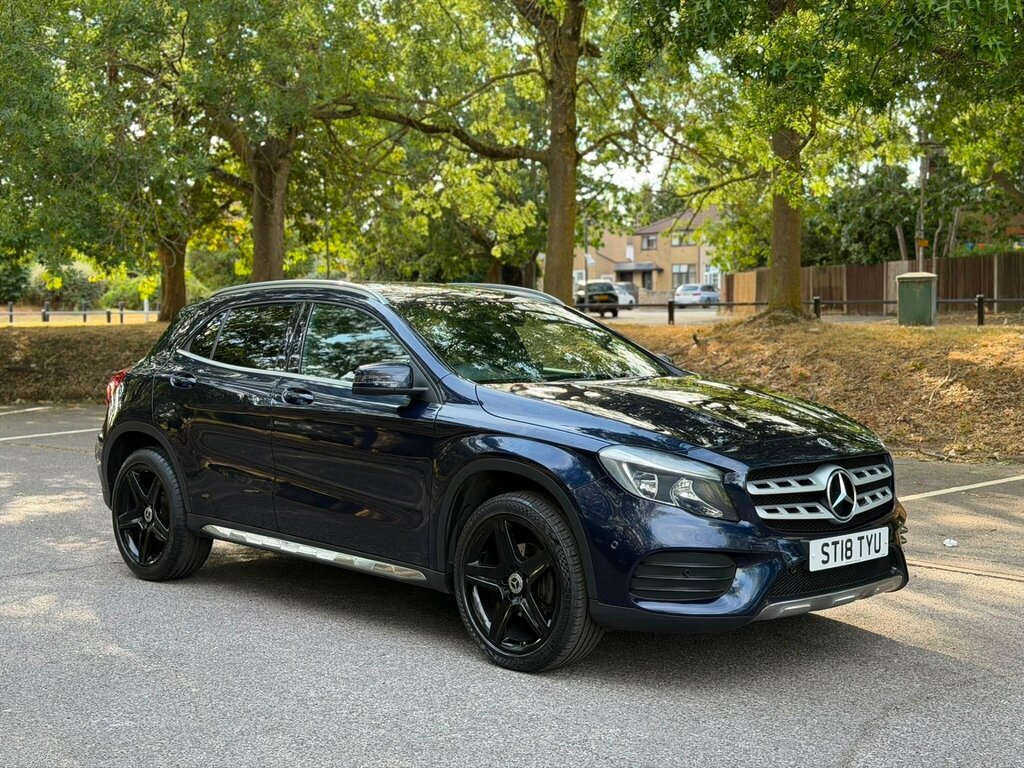 Mercedes-Benz GLA Class 1.6 Gla200 Amg Line Executive Euro 6 Ss Blue