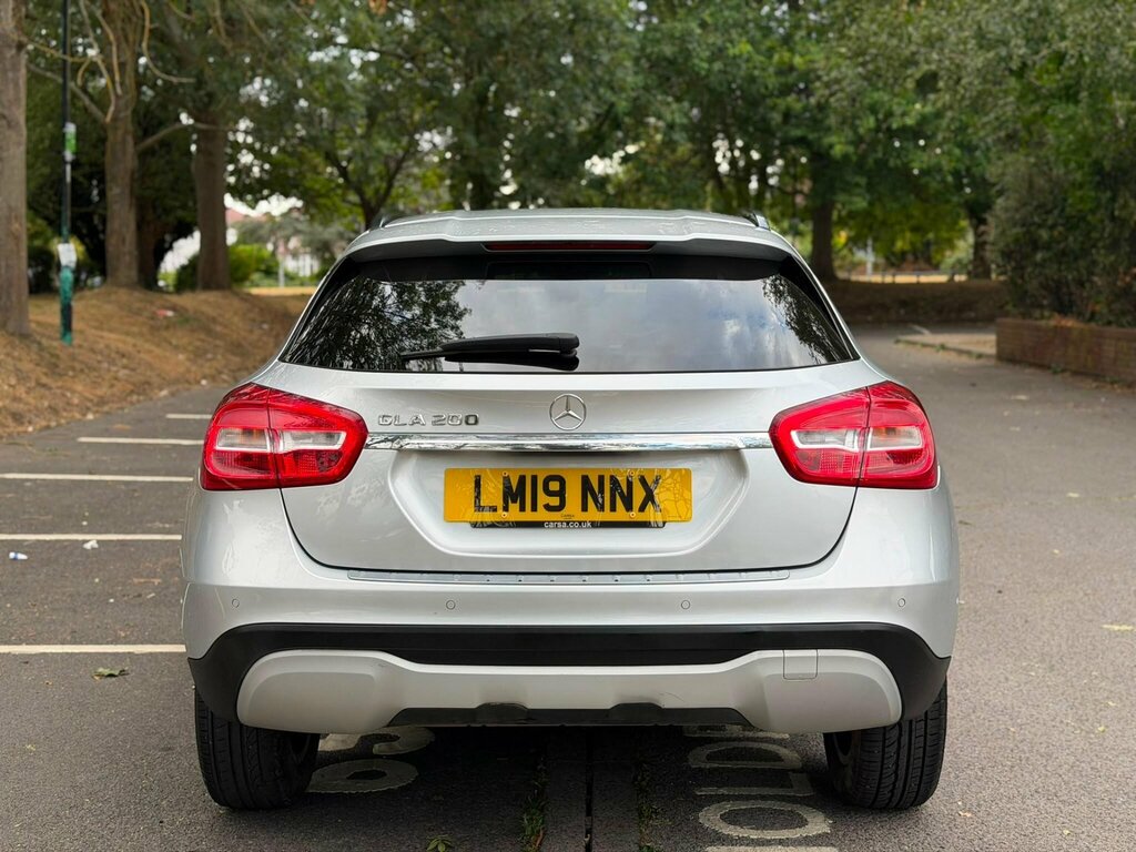 Mercedes-Benz GLA Class 1.6 Gla200 Se Executive 7G-dct Euro 6 Ss Silver #5