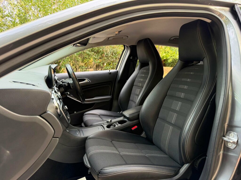 Mercedes-Benz GLA Class 1.6 Gla200 Amg Line Edition Plus 7G-dct Euro 6 Grey #16