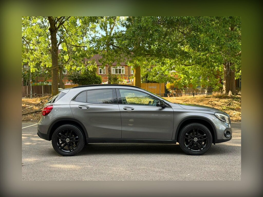 Mercedes-Benz GLA Class 1.6 Gla180 Urban Edition 7G-dct Euro 6 Ss Grey #3