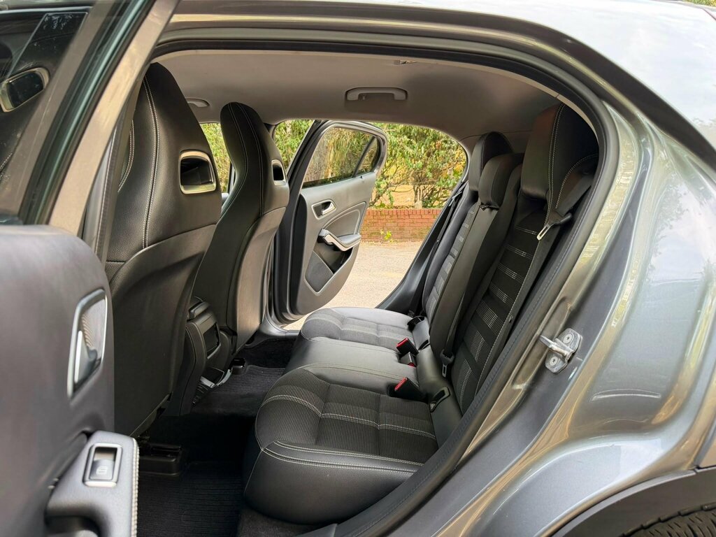 Mercedes-Benz GLA Class 1.6 Gla200 Amg Line Edition Plus 7G-dct Euro 6 Grey #18