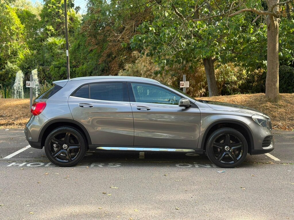 Mercedes-Benz GLA Class 1.6 Gla200 Amg Line Euro 6 Ss Grey #3